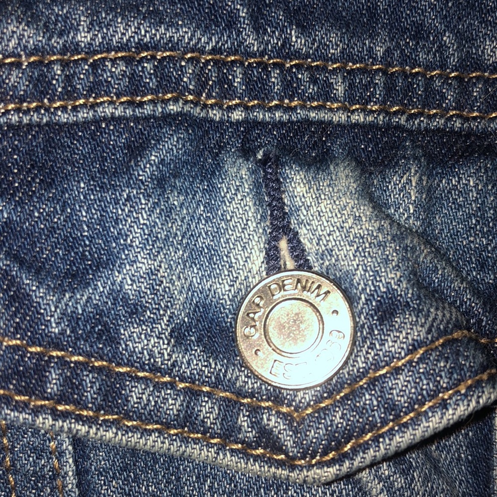 GAP 1969 Vintage Jean Jacket 👌🏾 Condition 💕 SOLD! - Picture 4 of 16